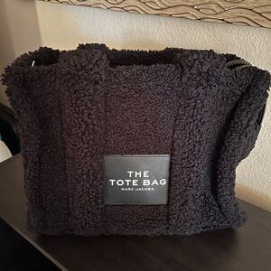 MARC JACOBS MEDIUM TEDDY TOTE BAG
